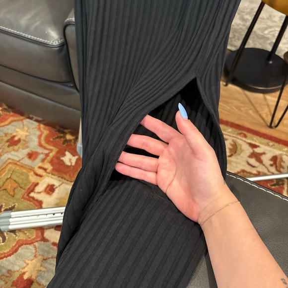 Universal Thread Black Ribbed Skirt - Picture 2 of 3